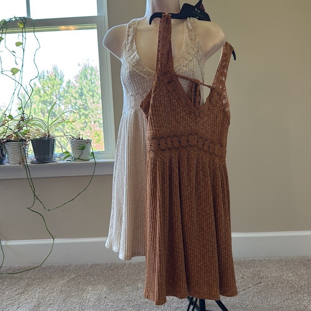 Forever 21 Tan and Cream Tie Front Fitted Camisole Dress